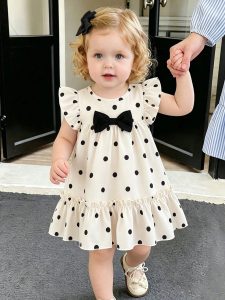 Vestido de Verão para Meninas Bebês com Poá Preto & Branco+Decoração de Laço no Peito+Mangas Flare Macio & Fofo