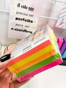 Bloco de Notas Adesivas Neon – 7,6 x 7,6 cm – 400 folhas – Lembretes adesivos